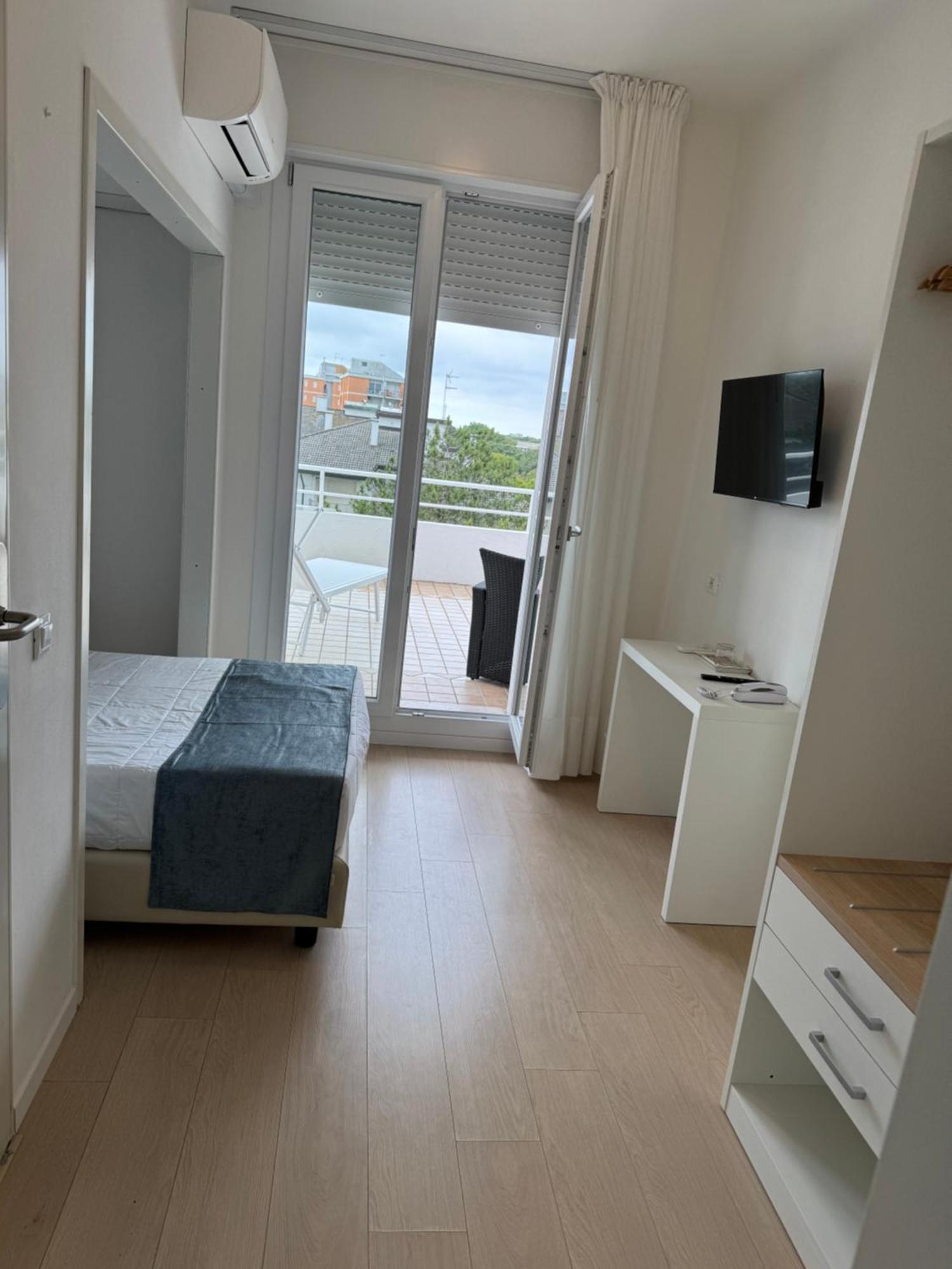San Francisco Hotel 3*